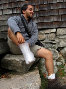 Fixing a leaky shoe with a zipblock bag